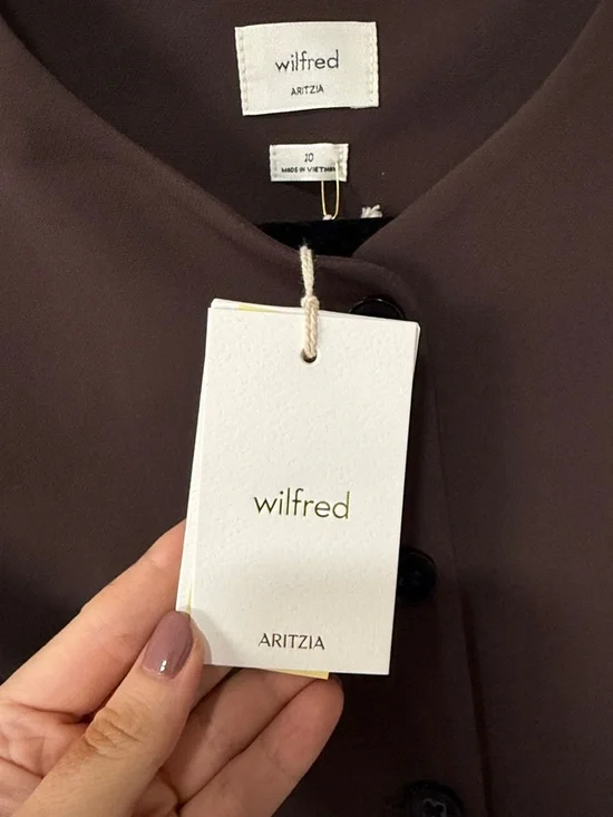 Aritzia Sleeveless Button Front Vest in Dark Brown - Picture 3 of 4